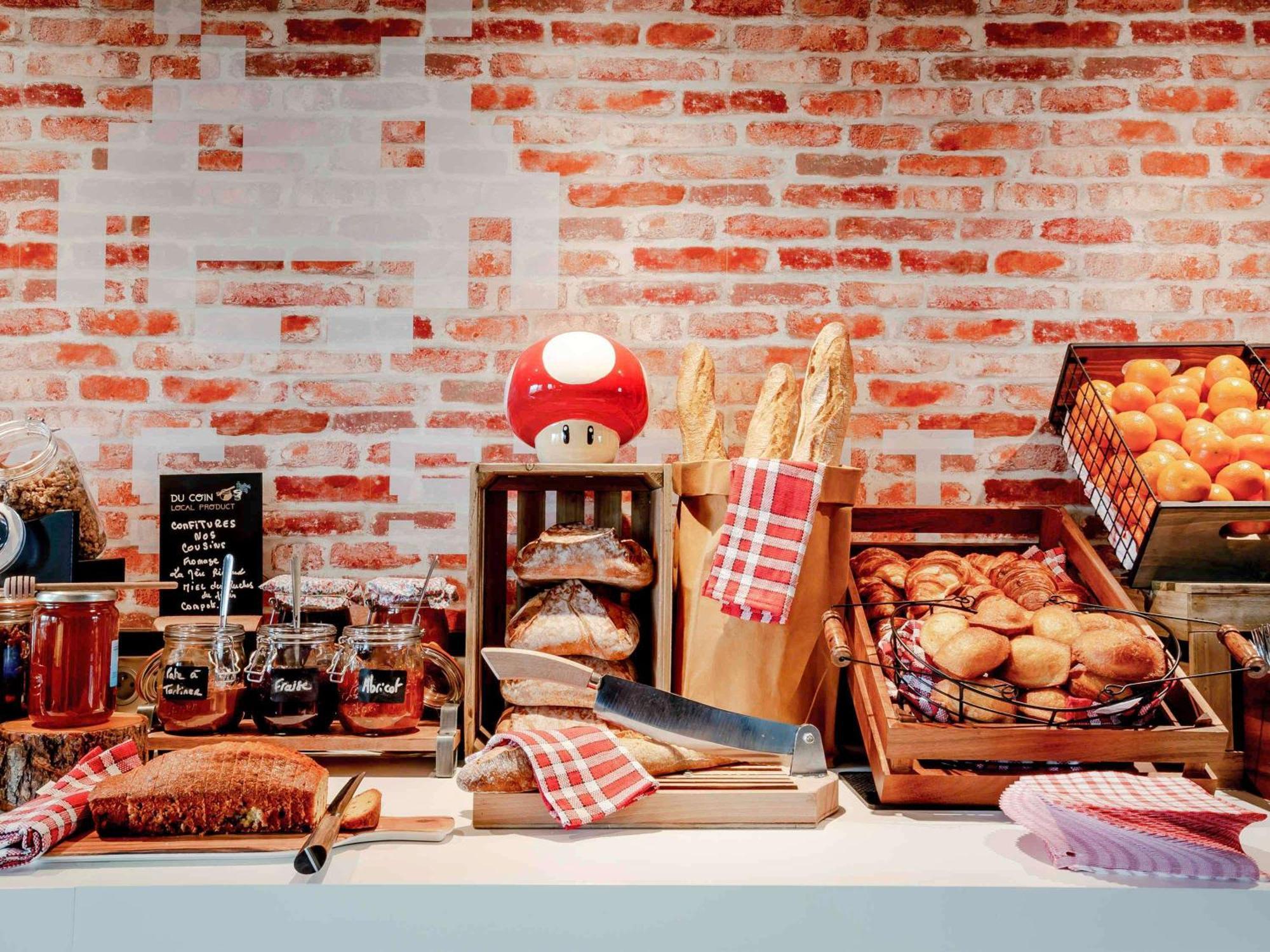Ibis Styles Lyon Bron Eurexpo Hotel Bagian luar foto
