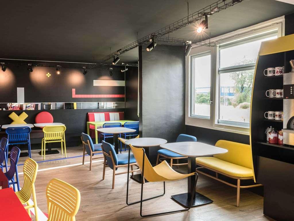 Ibis Styles Lyon Bron Eurexpo Hotel Bagian luar foto