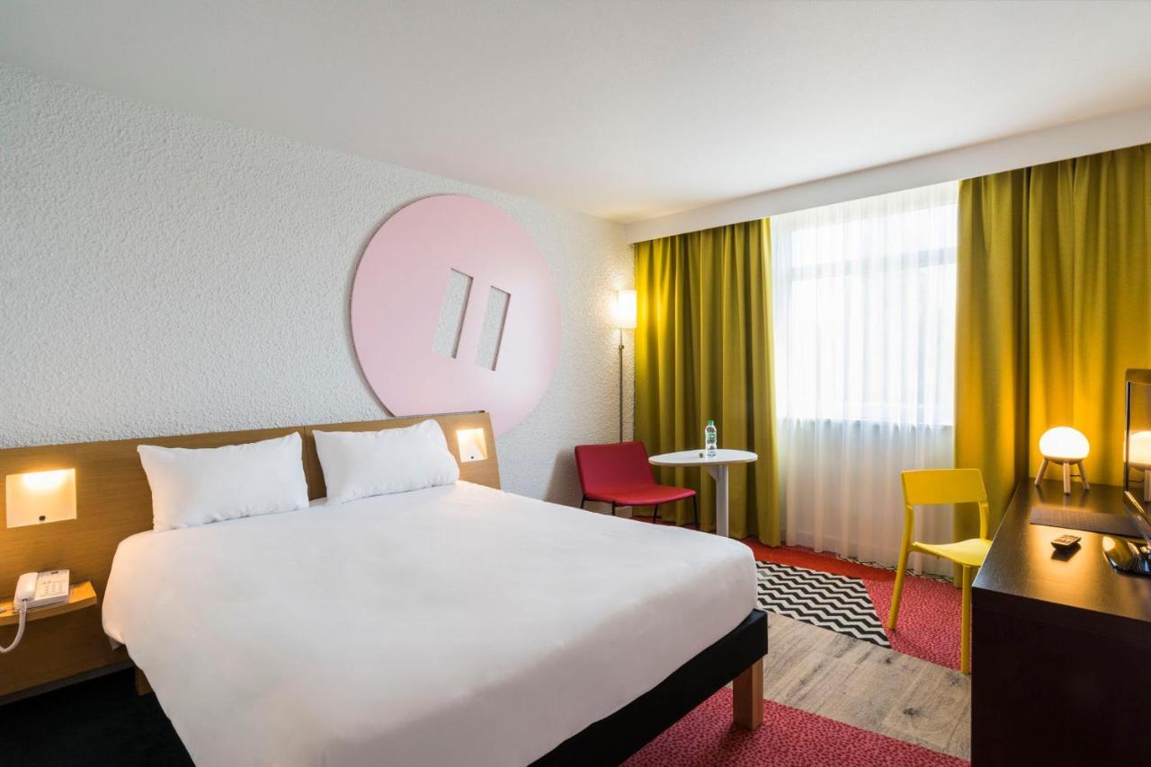 Ibis Styles Lyon Bron Eurexpo Hotel Bagian luar foto